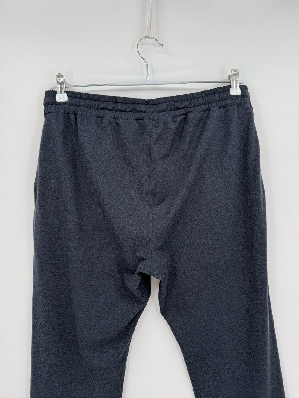 Vuori Performance Jogger in Charcoal Heather Size XL Long - Picture 8 of 9
